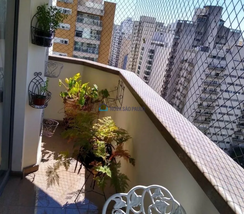 Apartamento à venda com 3 quartos, 127m² - Foto 3