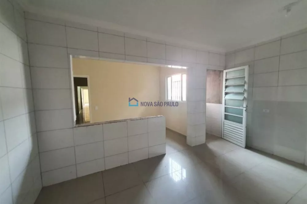 Casa à venda com 3 quartos, 180m² - Foto 2