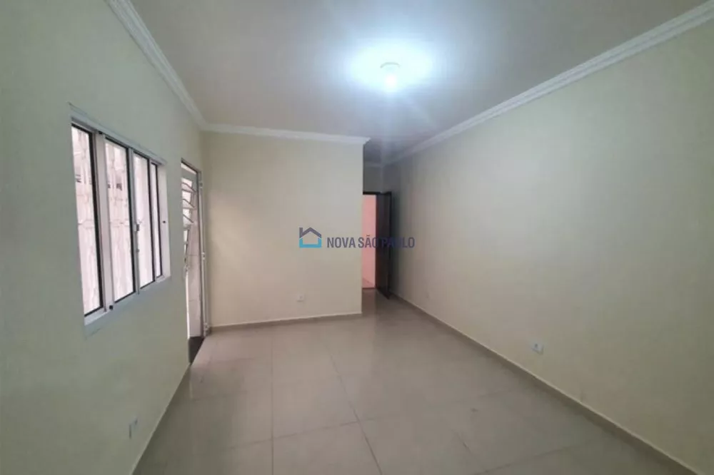 Casa à venda com 3 quartos, 180m² - Foto 1