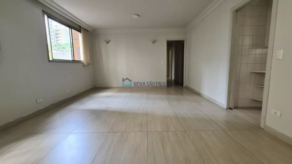 Apartamento para alugar com 3 quartos, 117m² - Foto 2