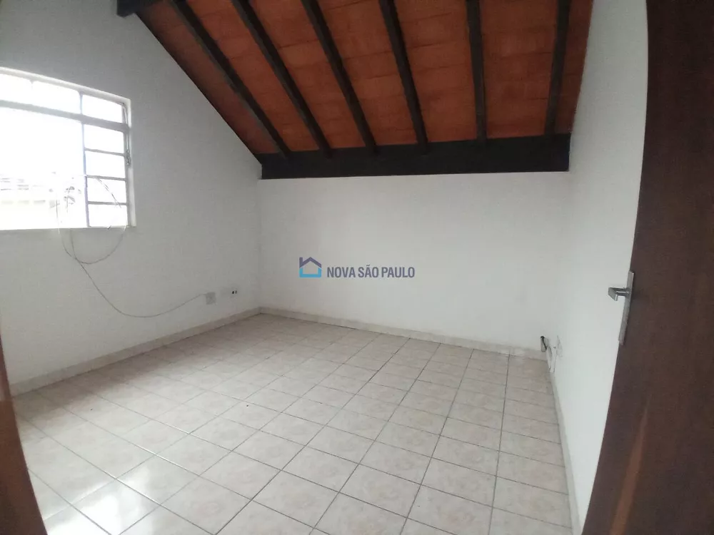 Casa para alugar com 2 quartos, 150m² - Foto 8