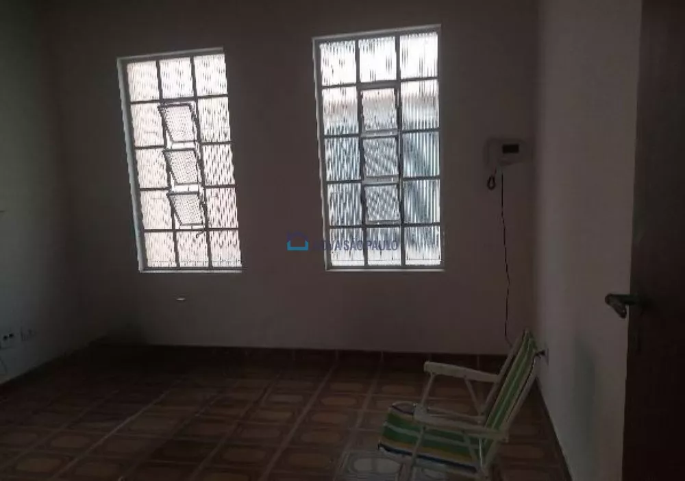 Casa para alugar com 2 quartos, 150m² - Foto 2