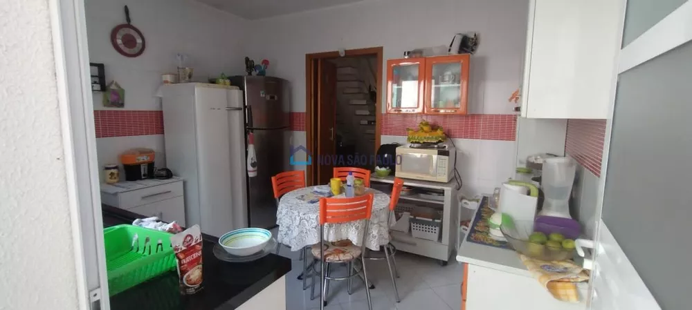 Casa à venda com 3 quartos, 129m² - Foto 3