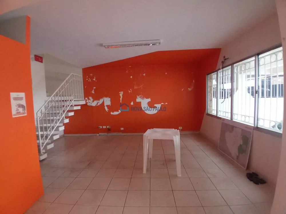 Casa Comercial para alugar com 4 quartos, 166m² - Foto 3