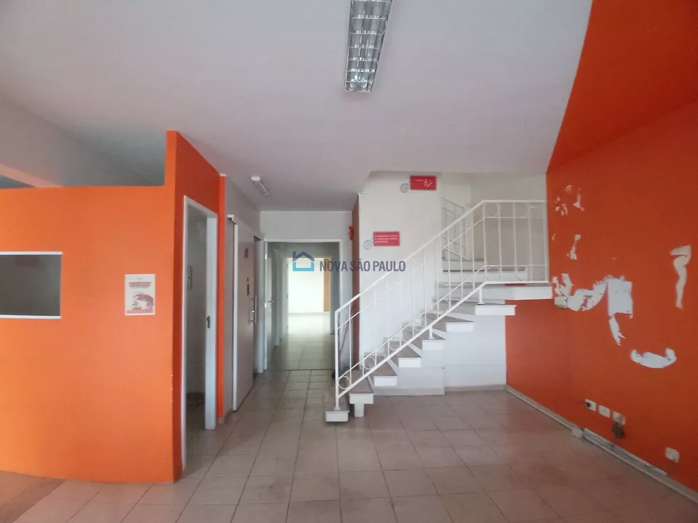 Casa Comercial para alugar com 4 quartos, 166m² - Foto 4