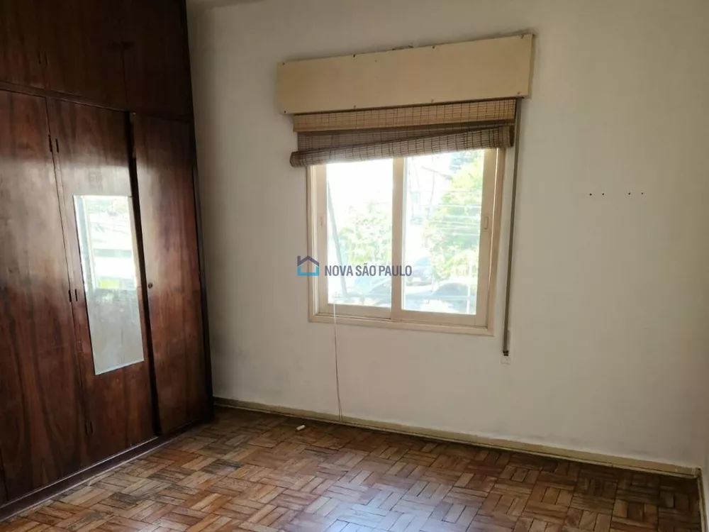 Casa à venda com 2 quartos, 120m² - Foto 1