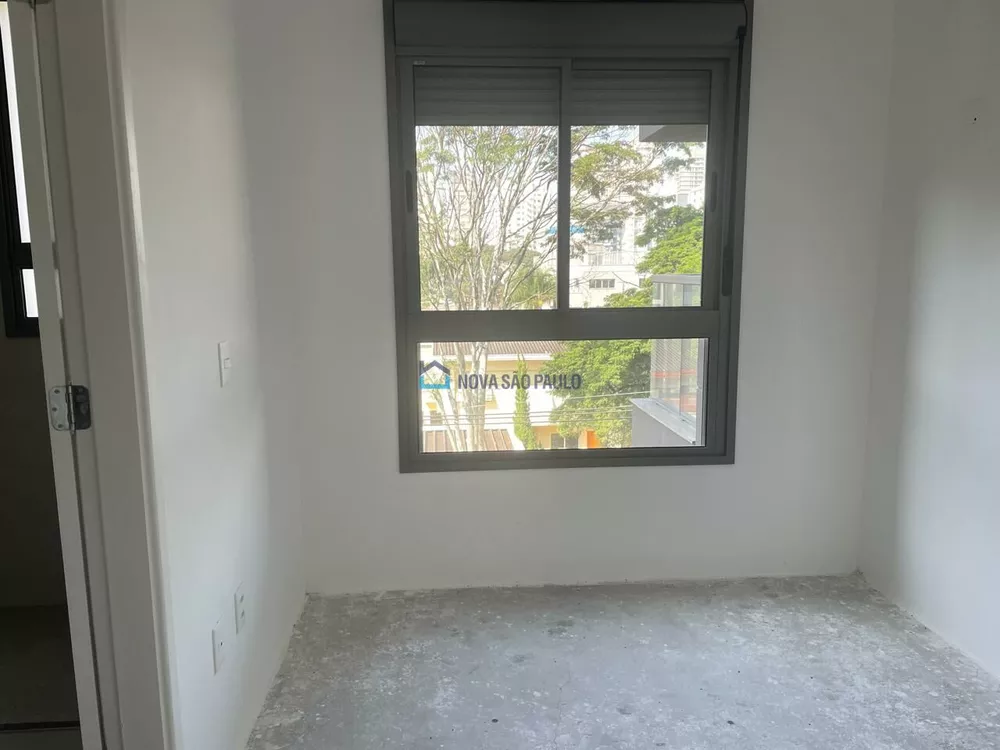 Apartamento à venda com 4 quartos, 186m² - Foto 4