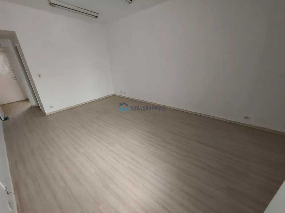 Casa Comercial para alugar com 1 quarto, 50m² - Foto 1