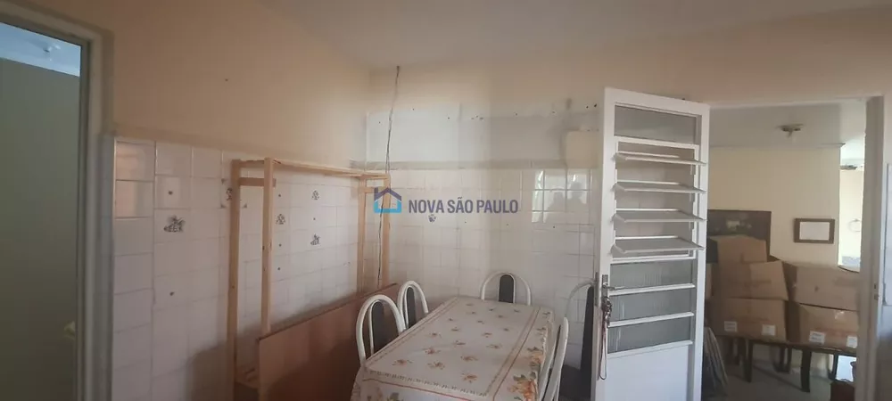 Casa à venda com 2 quartos, 209m² - Foto 8