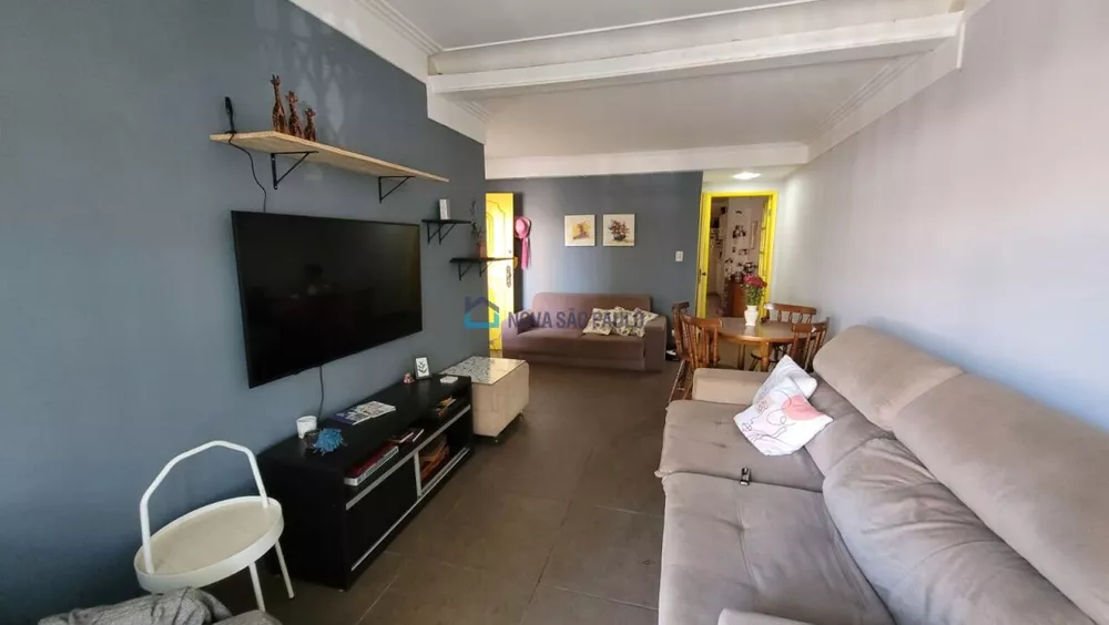 Casa à venda com 3 quartos, 126m² - Foto 4