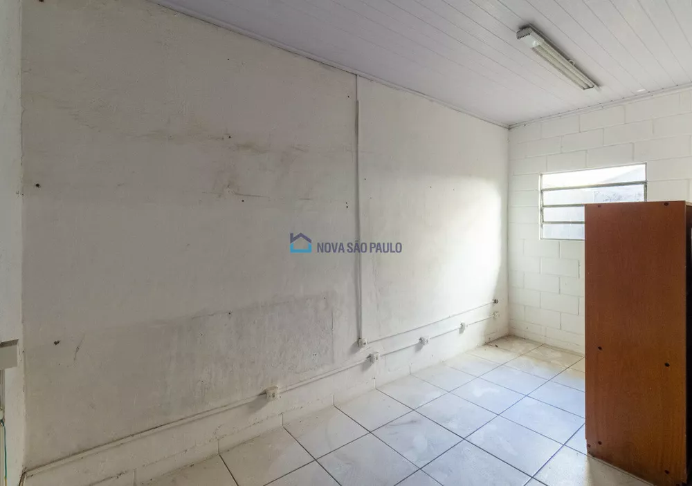 Casa Comercial à venda com 4 quartos, 190m² - Foto 2