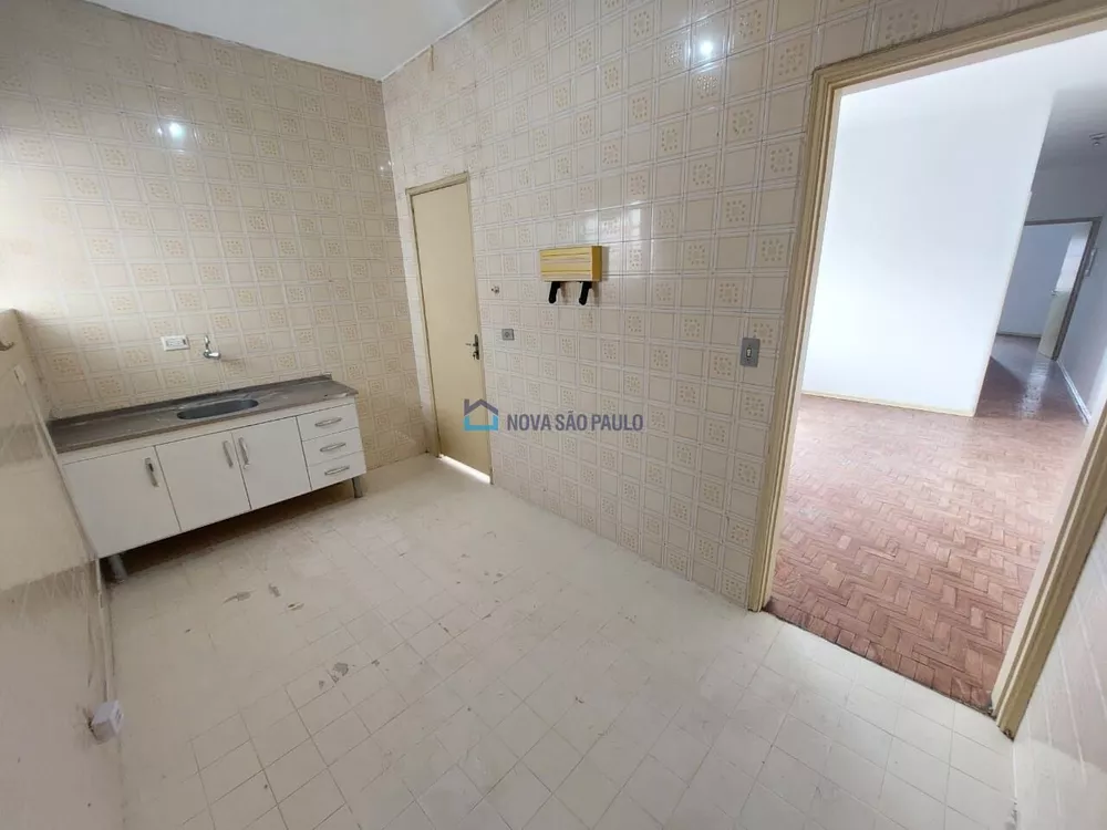 Apartamento para alugar com 2 quartos, 70m² - Foto 4