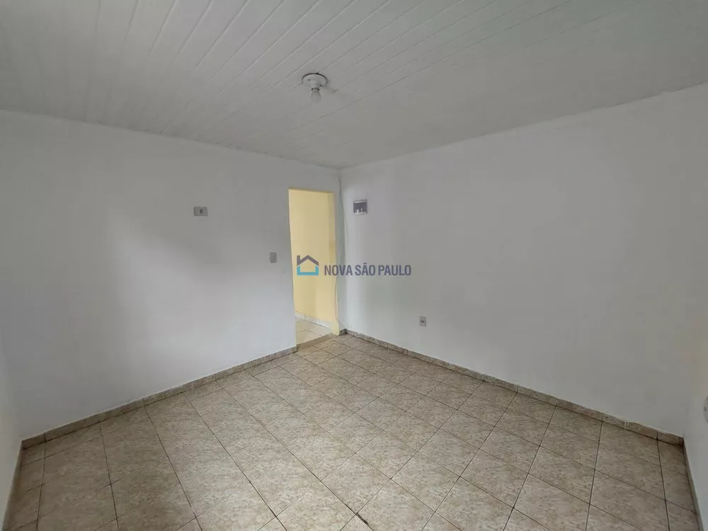 Casa para alugar com 1 quarto, 40m² - Foto 2