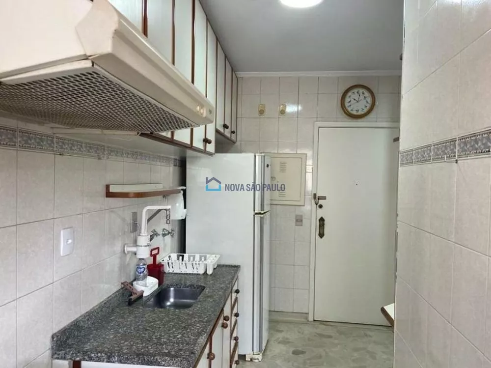 Apartamento à venda com 2 quartos, 65m² - Foto 24