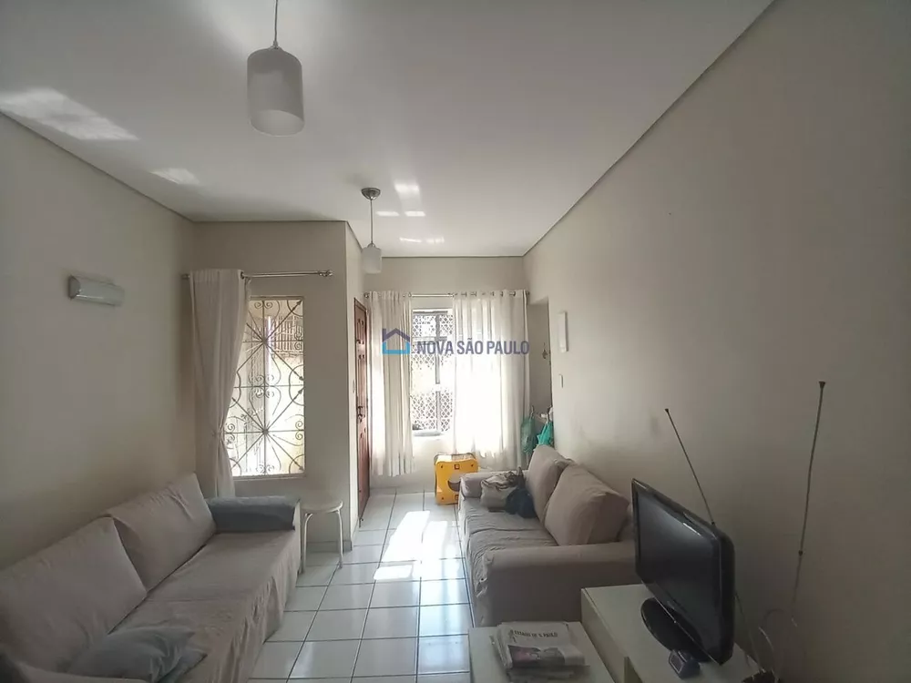 Casa à venda com 2 quartos, 80m² - Foto 1