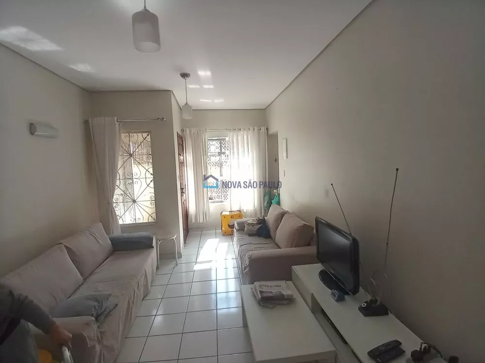 Casa à venda com 2 quartos, 80m² - Foto 2