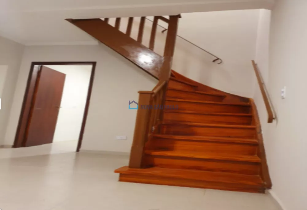 Casa à venda com 2 quartos, 80m² - Foto 3