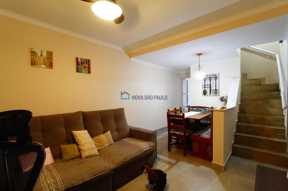 Casa à venda com 2 quartos, 68m² - Foto 3