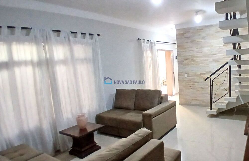 Casa, 4 quartos, 195 m² - Foto 2