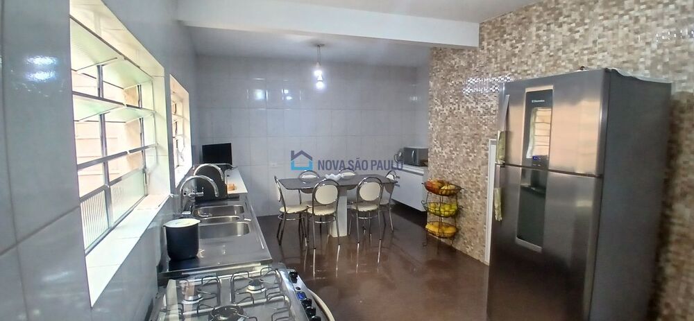 Casa, 4 quartos, 195 m² - Foto 3