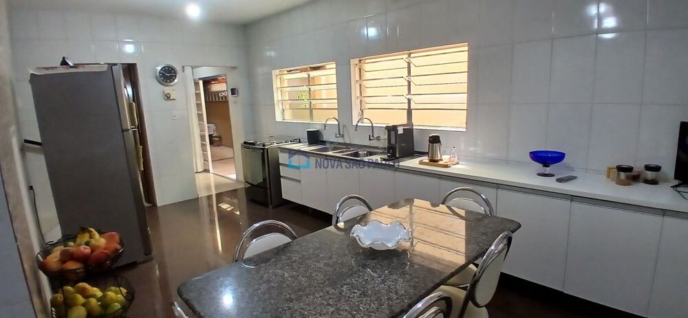 Casa, 4 quartos, 195 m² - Foto 4