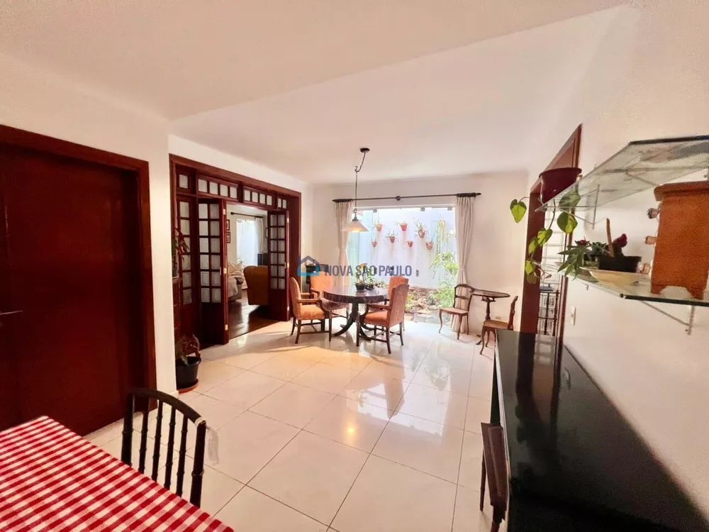 Casa à venda com 3 quartos, 314m² - Foto 5