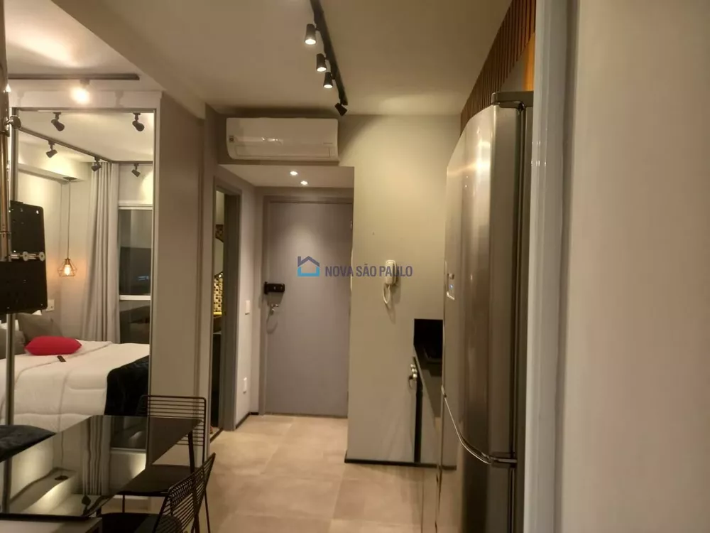 Apartamento à venda com 1 quarto, 33m² - Foto 1