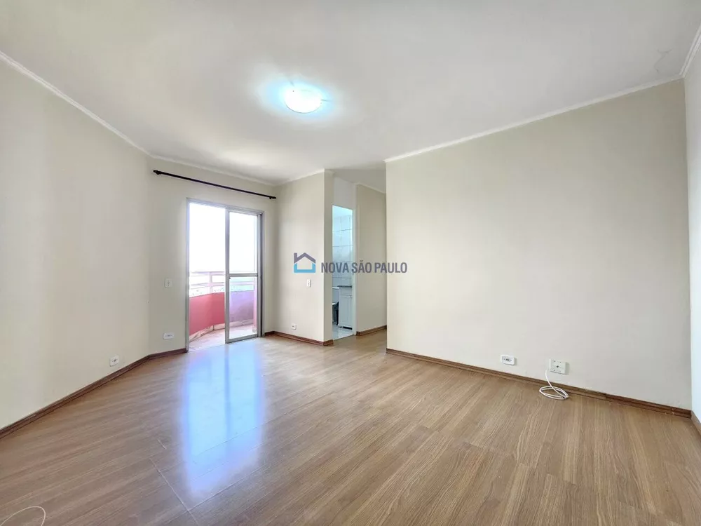 Apartamento à venda com 2 quartos, 62m² - Foto 1