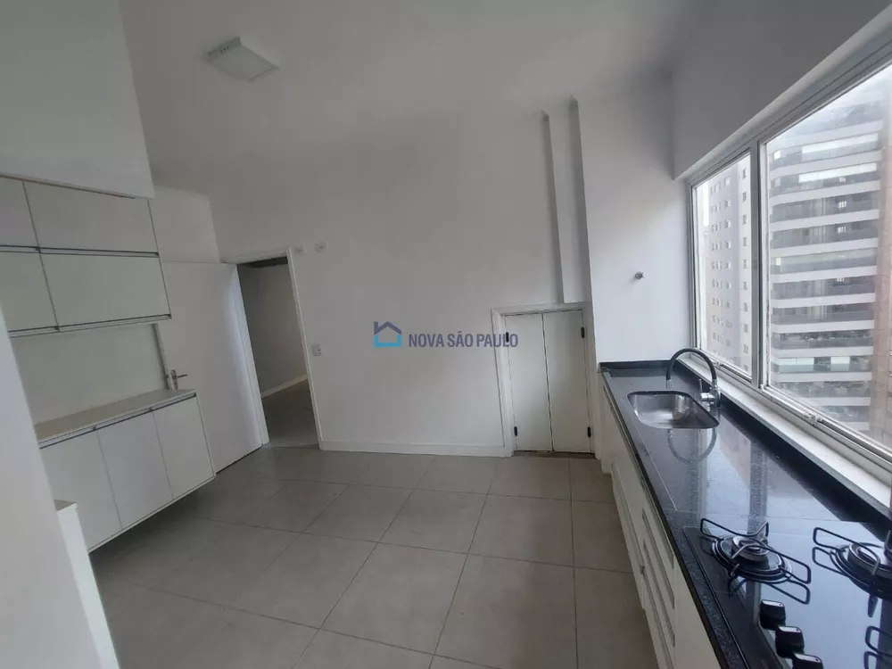 Apartamento para alugar com 3 quartos, 278m² - Foto 8