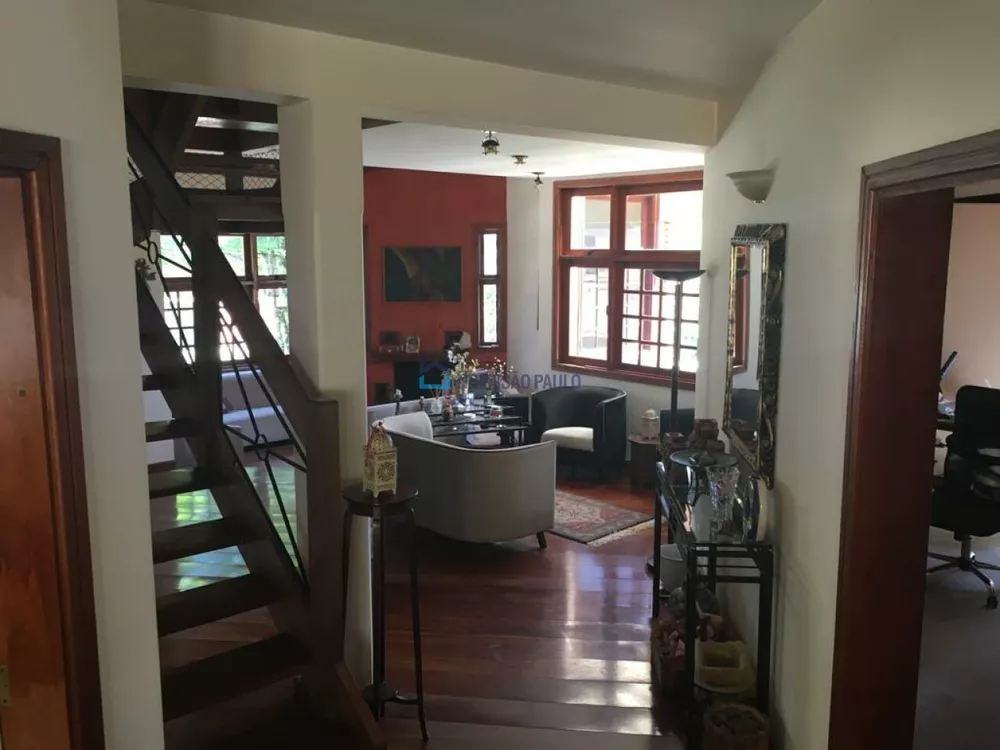 Casa à venda com 4 quartos, 334m² - Foto 7