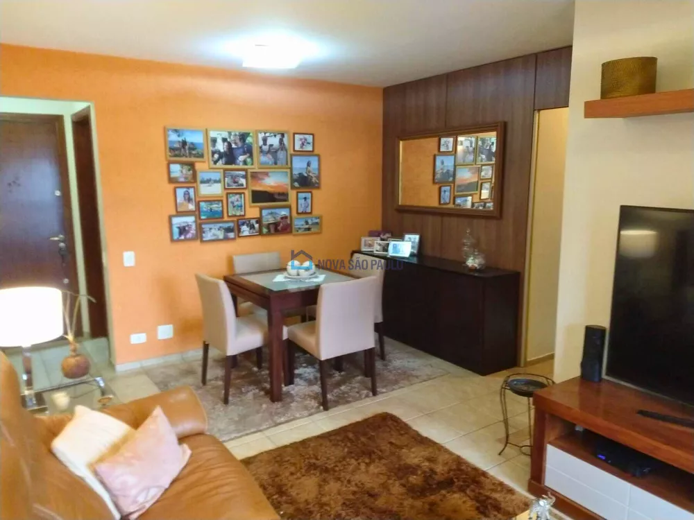 Apartamento à venda com 2 quartos, 70m² - Foto 2