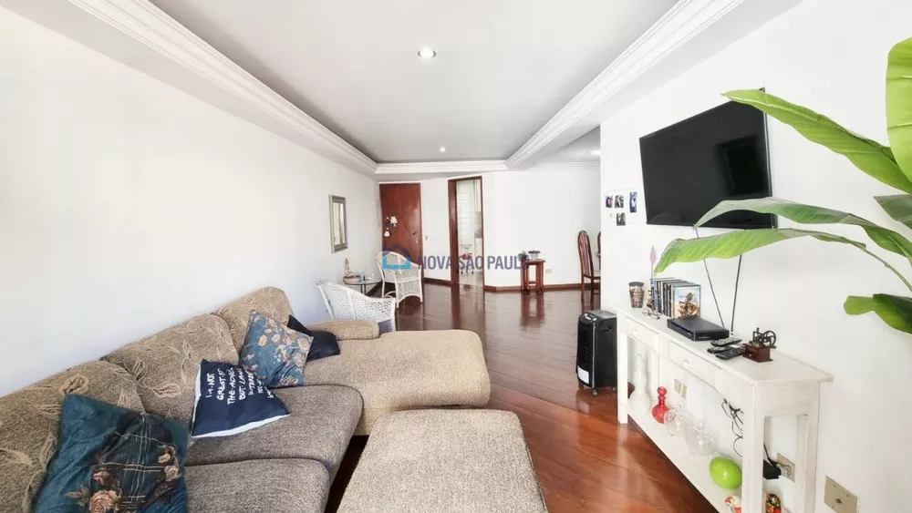 Apartamento à venda com 3 quartos, 125m² - Foto 1