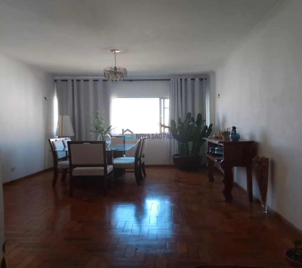 Apartamento à venda com 2 quartos, 121m² - Foto 1