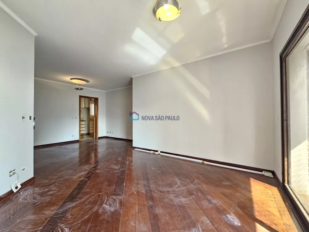 Apartamento à venda com 3 quartos, 110m² - Foto 2