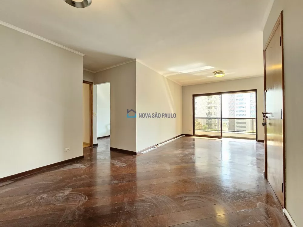 Apartamento à venda com 3 quartos, 110m² - Foto 1