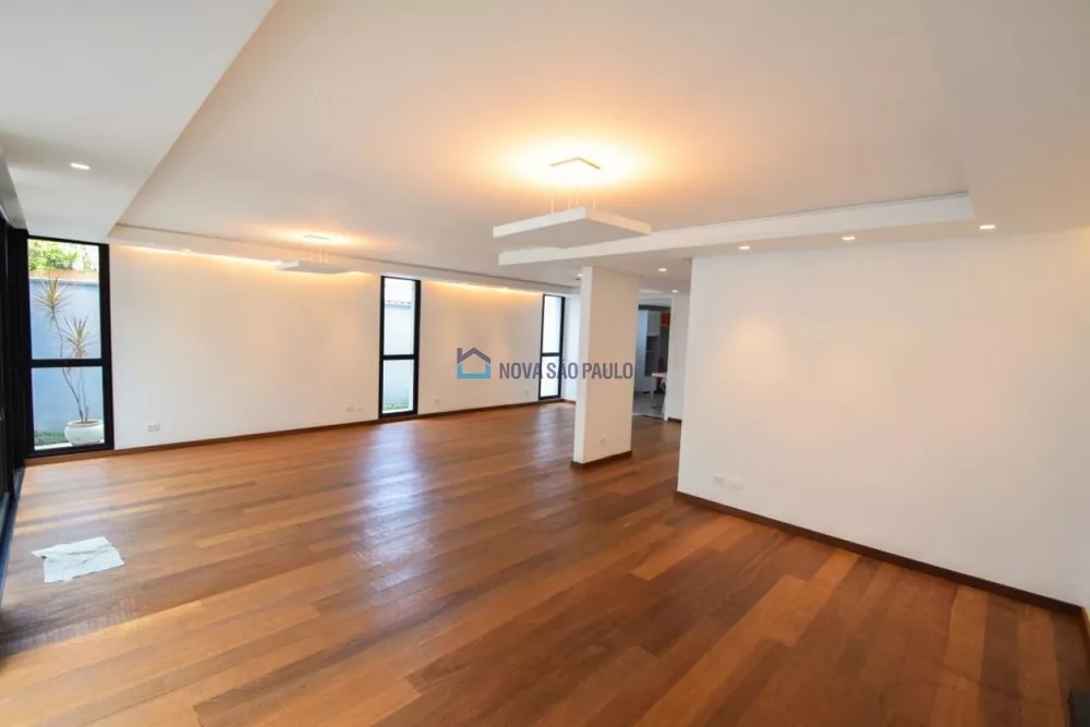 Casa à venda com 4 quartos, 261m² - Foto 2