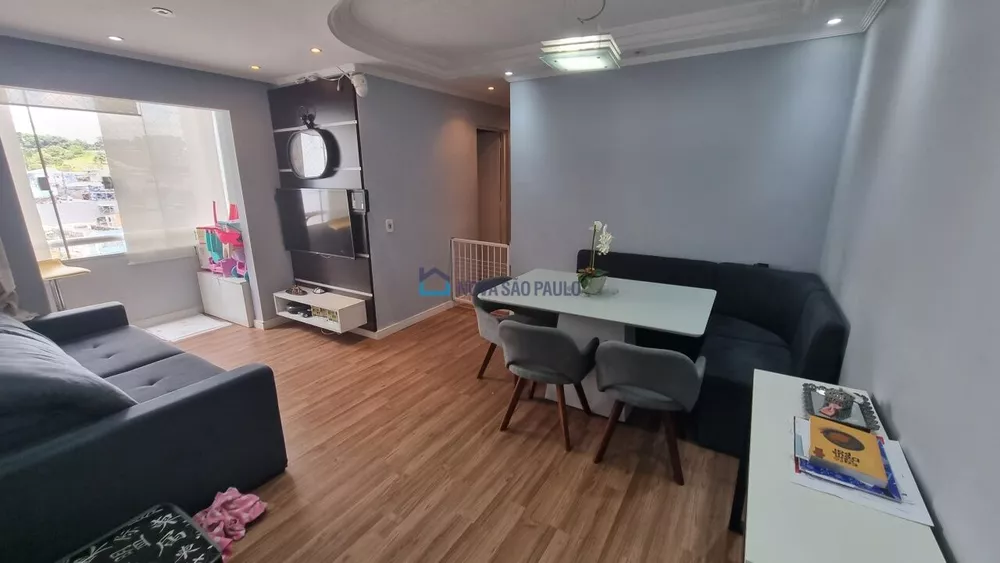 Apartamento à venda com 3 quartos, 62m² - Foto 2