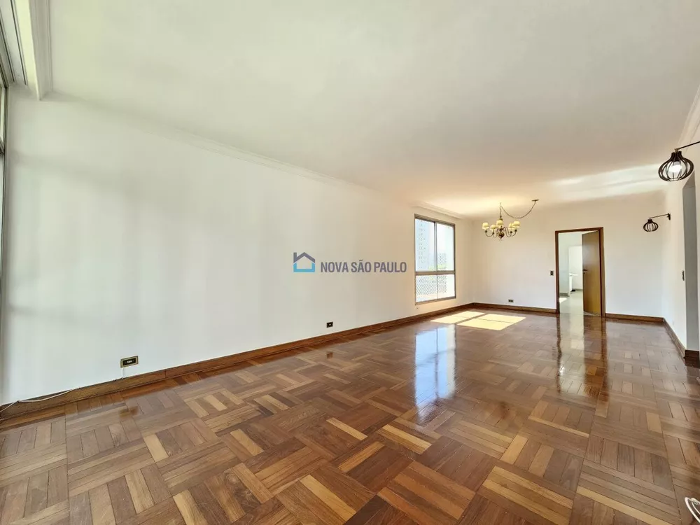 Apartamento à venda com 3 quartos, 187m² - Foto 4