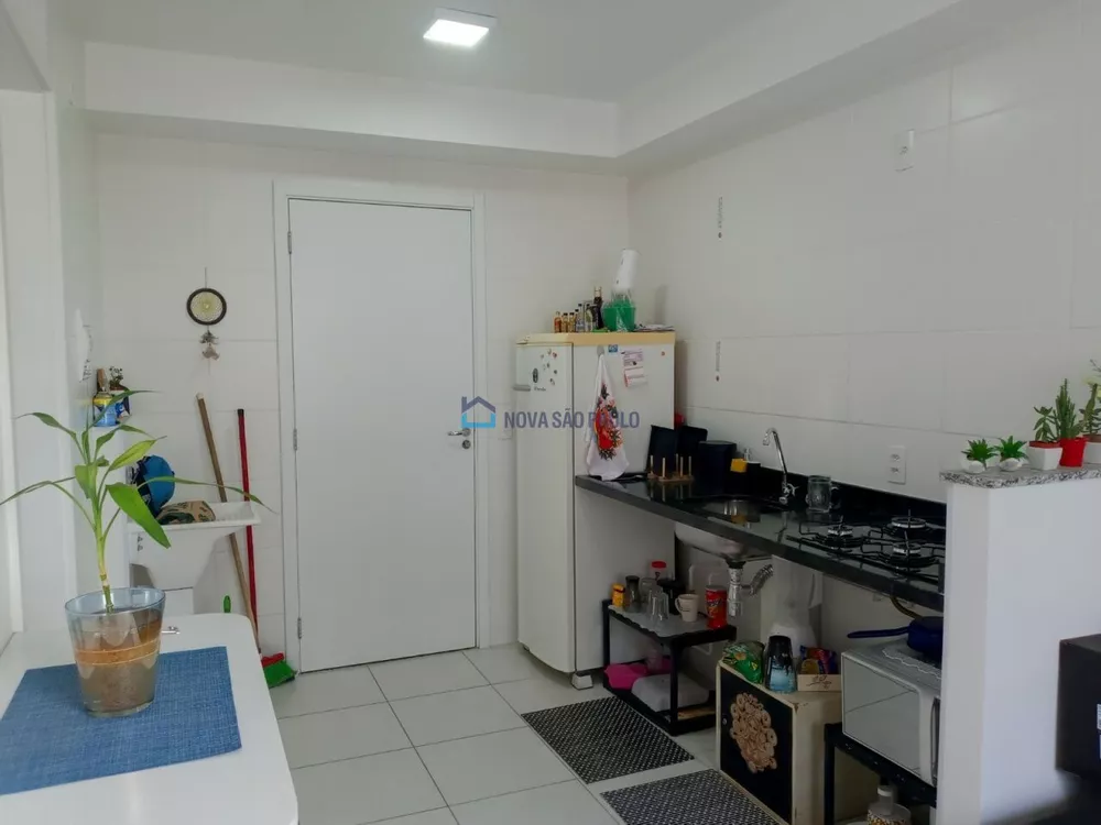 Apartamento à venda com 1 quarto, 27m² - Foto 2