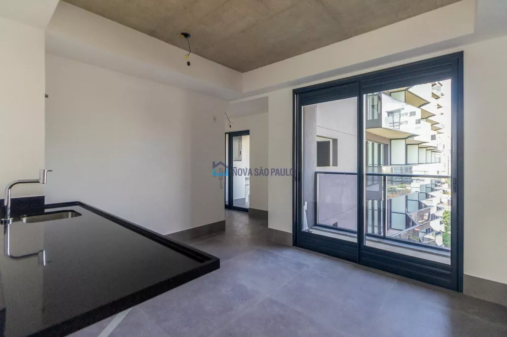 Apartamento à venda com 3 quartos, 176m² - Foto 3