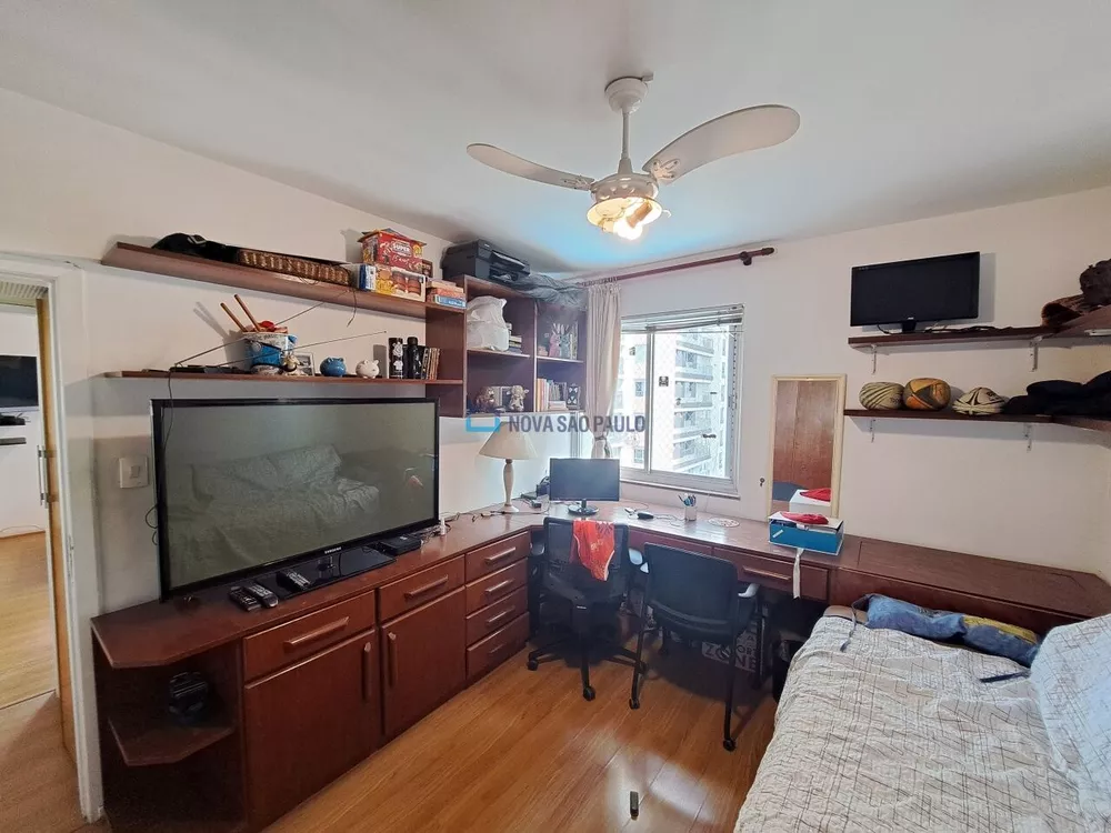 Apartamento à venda com 3 quartos, 137m² - Foto 7