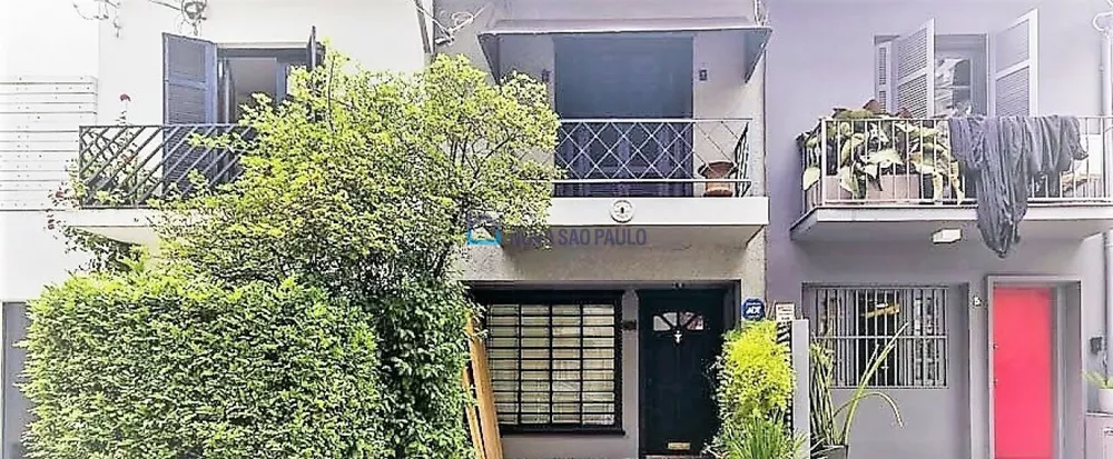 Casa de Vila à venda com 3 quartos, 133m² - Foto 1