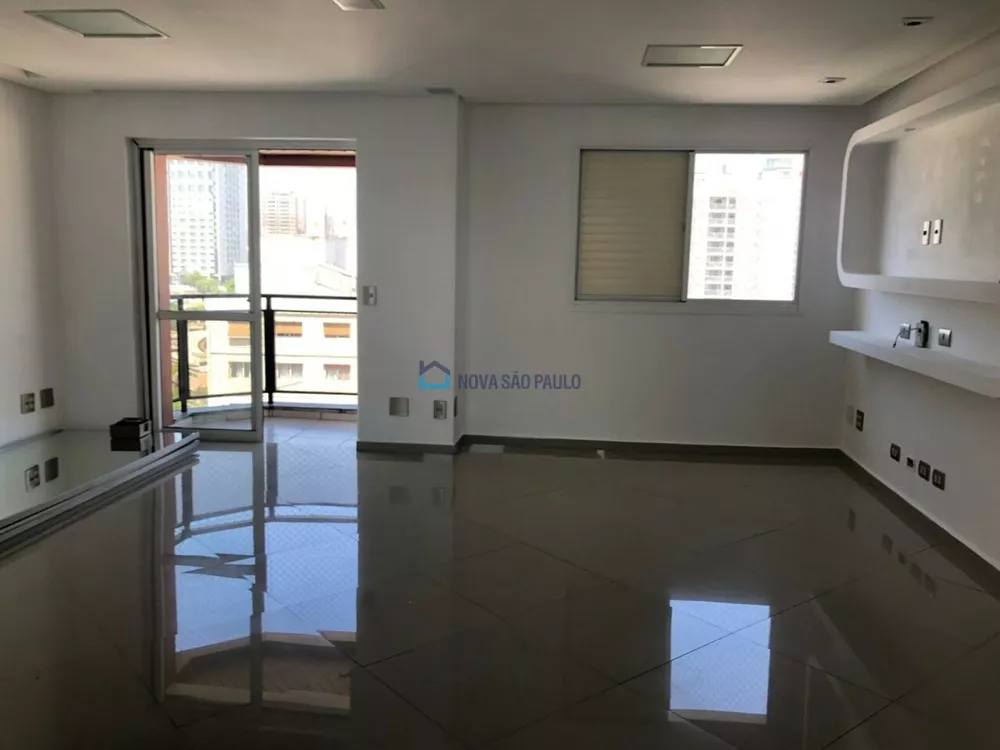 Apartamento à venda com 3 quartos, 81m² - Foto 1