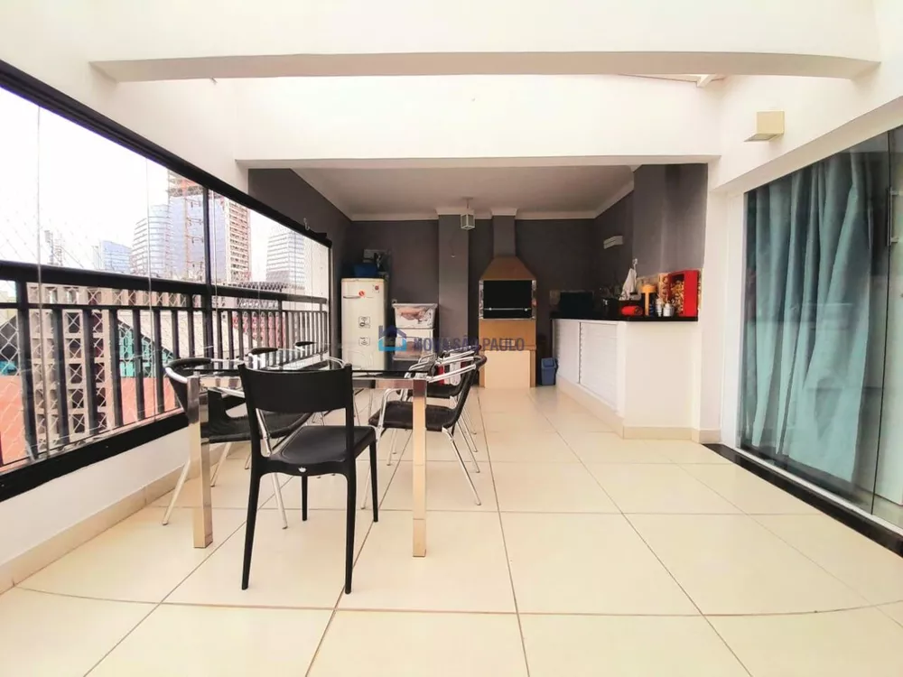 Apartamento à venda com 3 quartos, 140m² - Foto 4