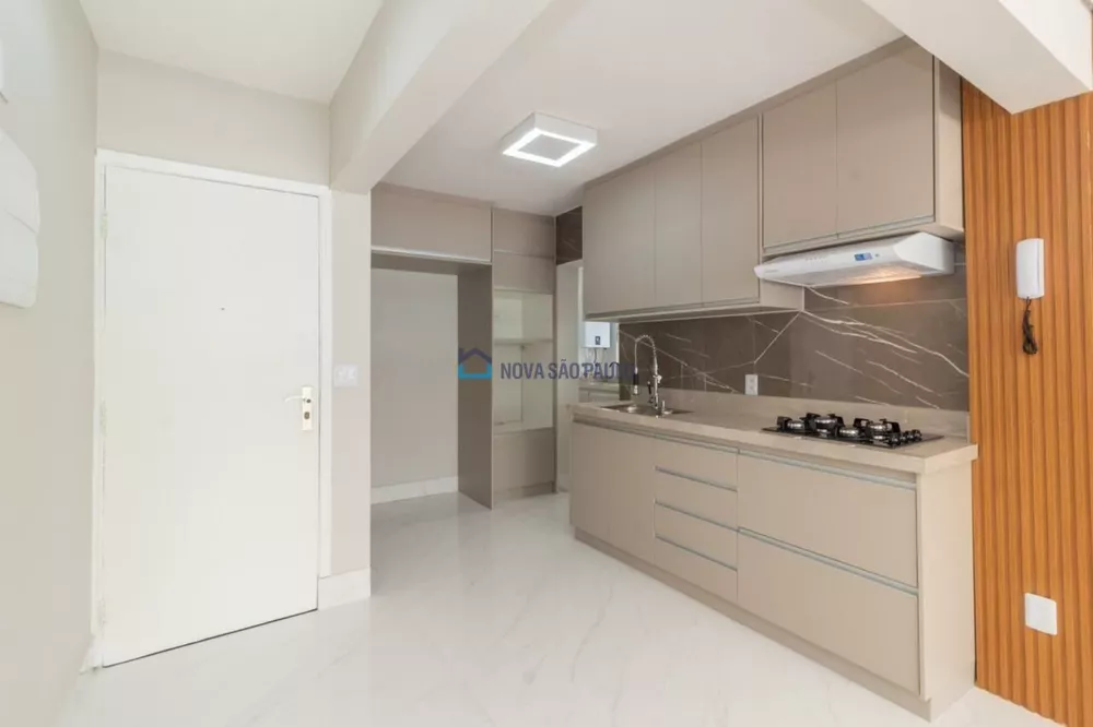 Apartamento à venda com 2 quartos, 72m² - Foto 3