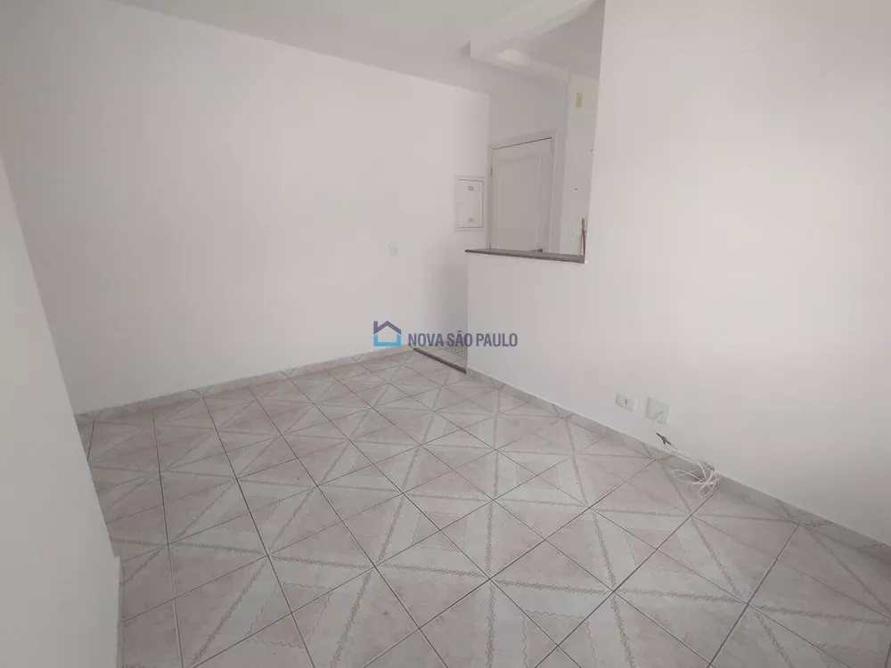 Apartamento à venda com 2 quartos, 47m² - Foto 11