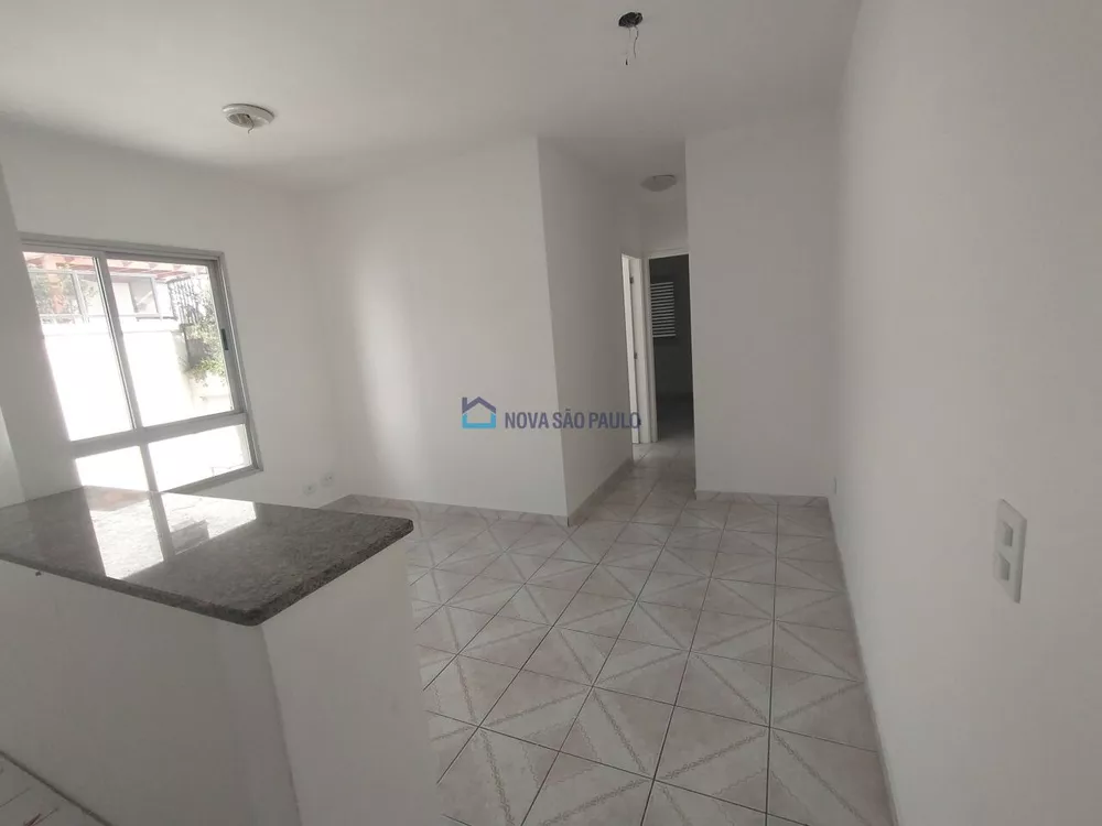 Apartamento à venda com 2 quartos, 47m² - Foto 3