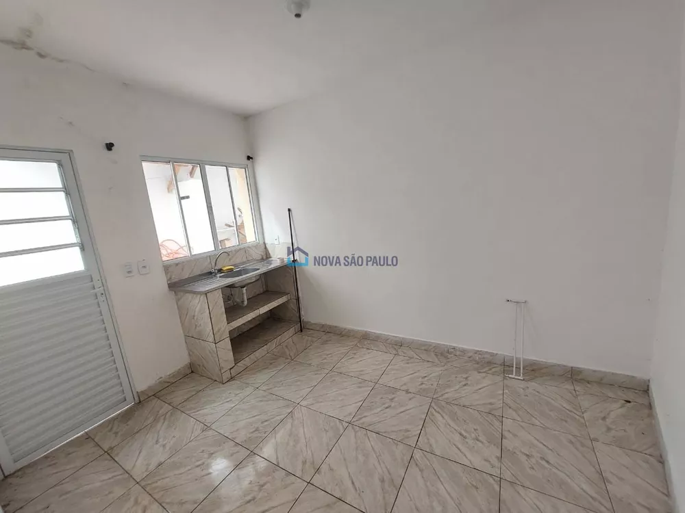 Casa para alugar com 1 quarto, 60m² - Foto 3