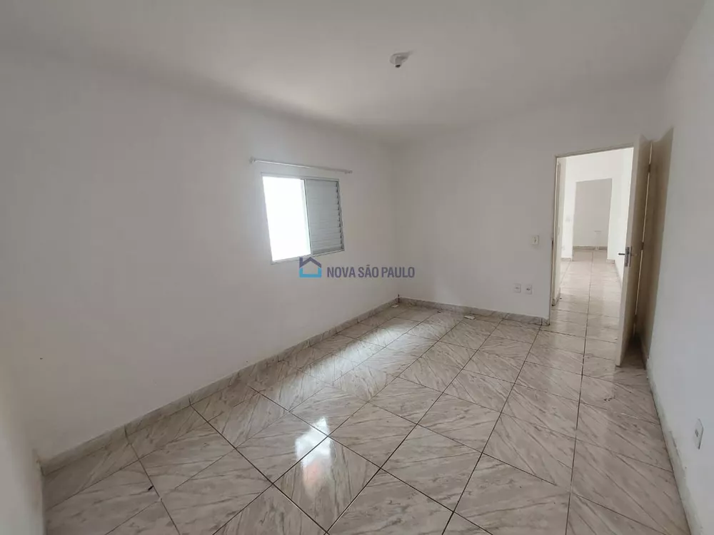 Casa para alugar com 1 quarto, 60m² - Foto 7