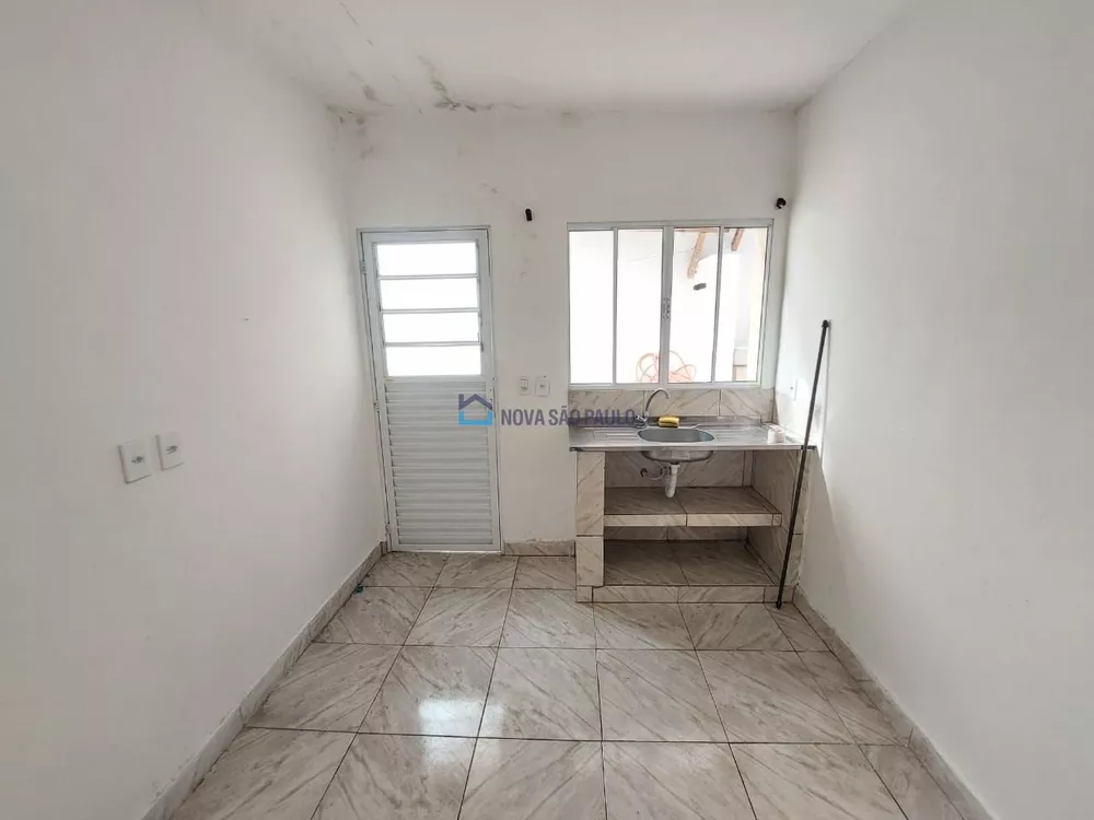 Casa para alugar com 1 quarto, 60m² - Foto 5